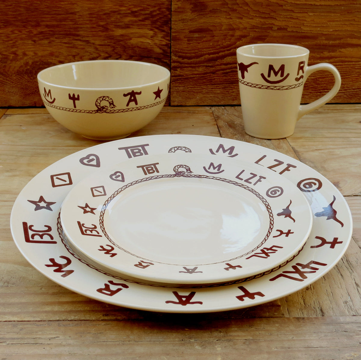 16 Piece Place Setting Branded Dinnerware