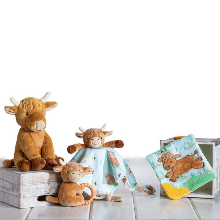 Hetty Highland Cow Crinkle Teether – 6×6″