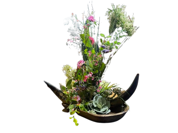 LR FLORAL HORN ARRANGEMENT