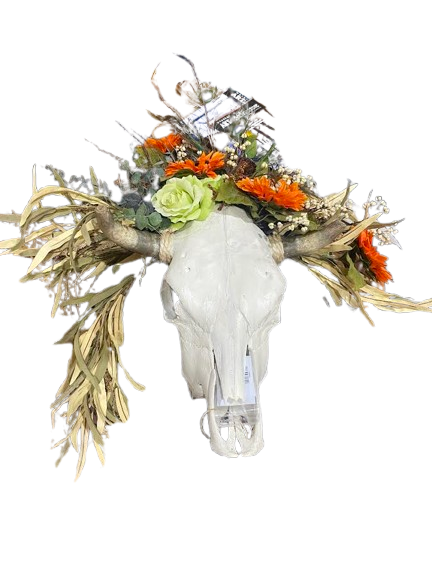 LR STEER HEAD W/ FLORAL ARRANGEMENT