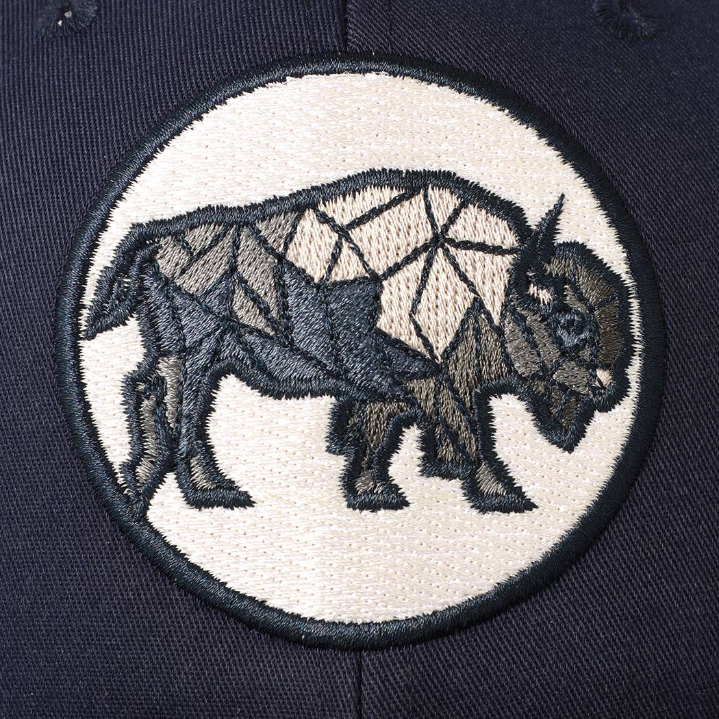 Men's Geometric Bull Patched Baseball Cap with Meshed Back
