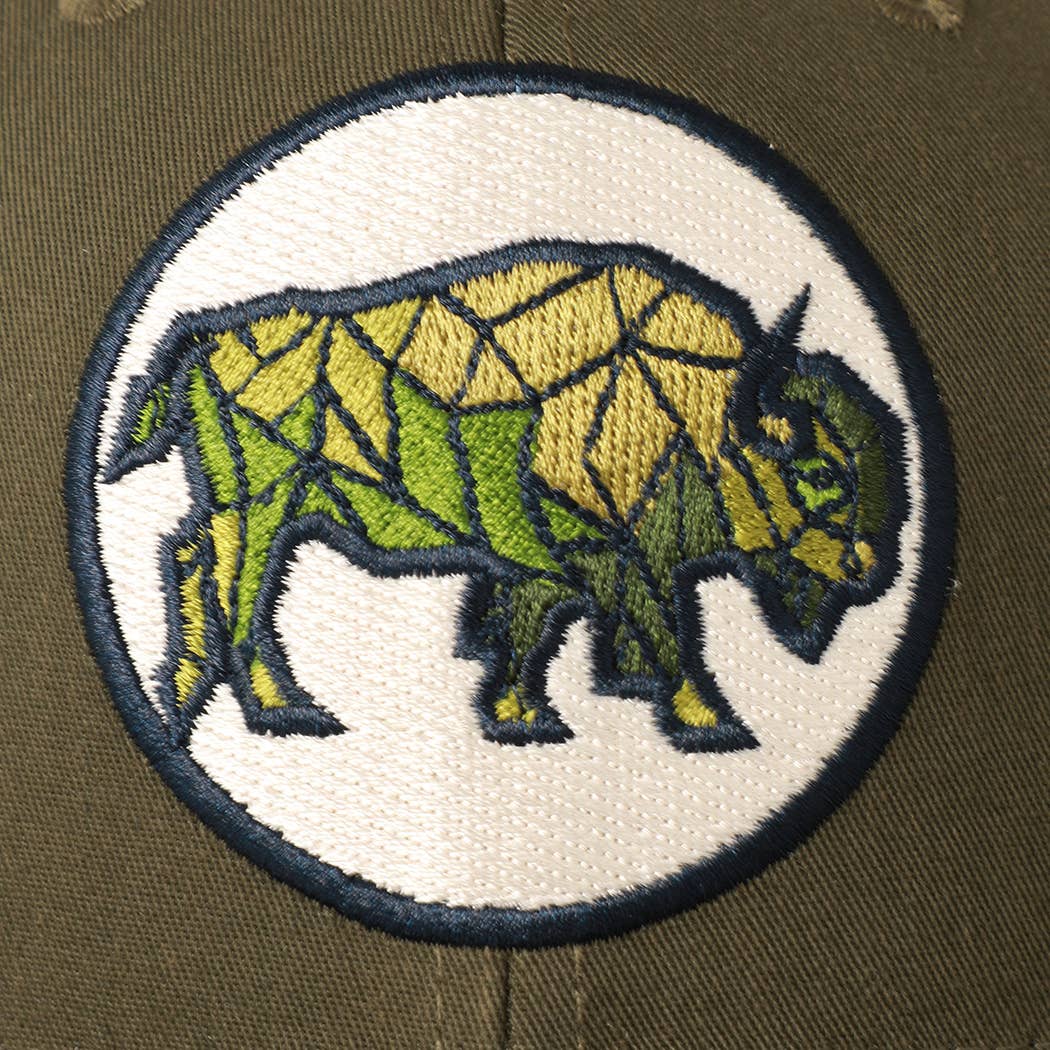 Men's Geometric Bull Patched Baseball Cap with Meshed Back