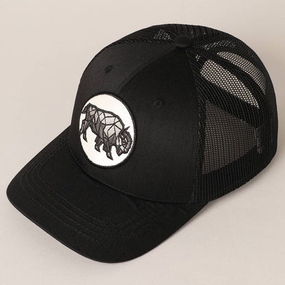 Men's Geometric Bull Patched Baseball Cap with Meshed Back