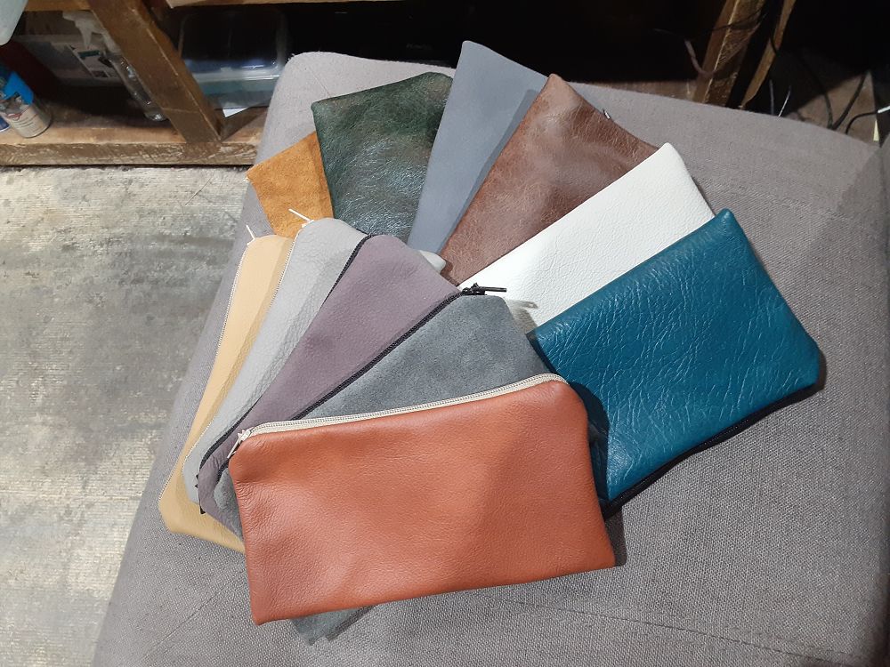 7X4" Soft Side Leather Sunglass Case With Zipper
