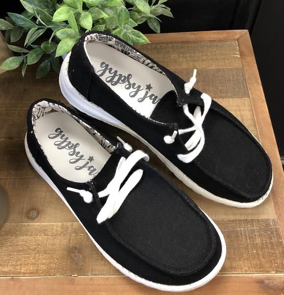 Black Hollly 3 Shoe